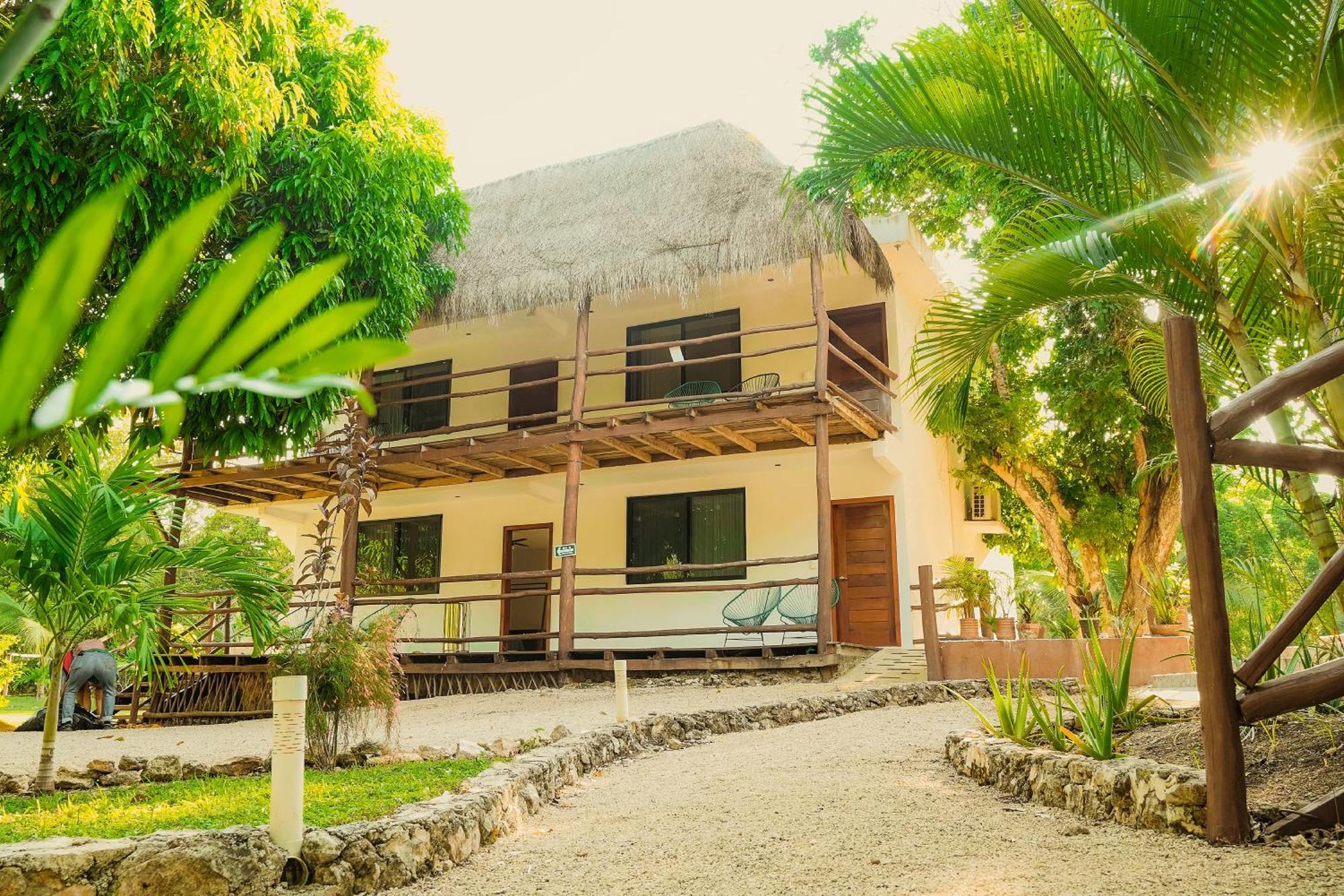 Royal Palm Bacalar Cabanas & Lagoon Club エクステリア 写真