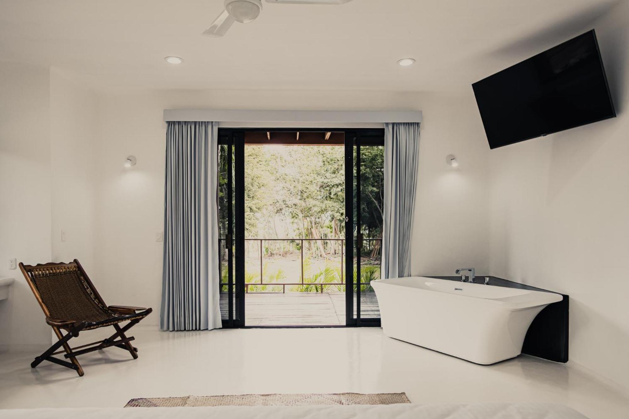 Royal Palm Bacalar Cabanas & Lagoon Club エクステリア 写真