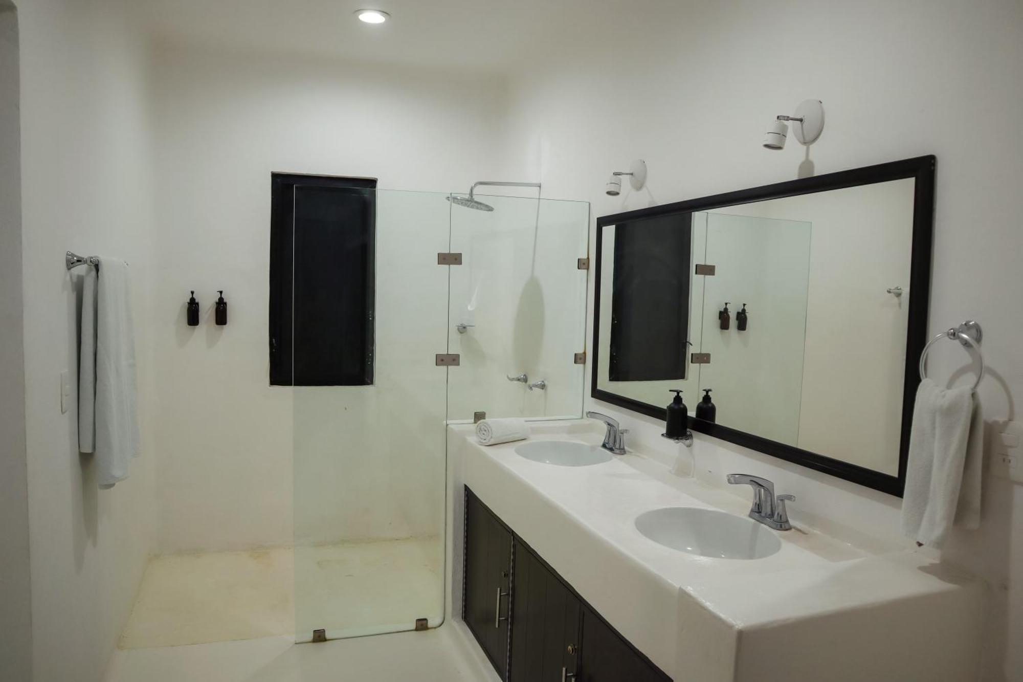 Royal Palm Bacalar Cabanas & Lagoon Club エクステリア 写真
